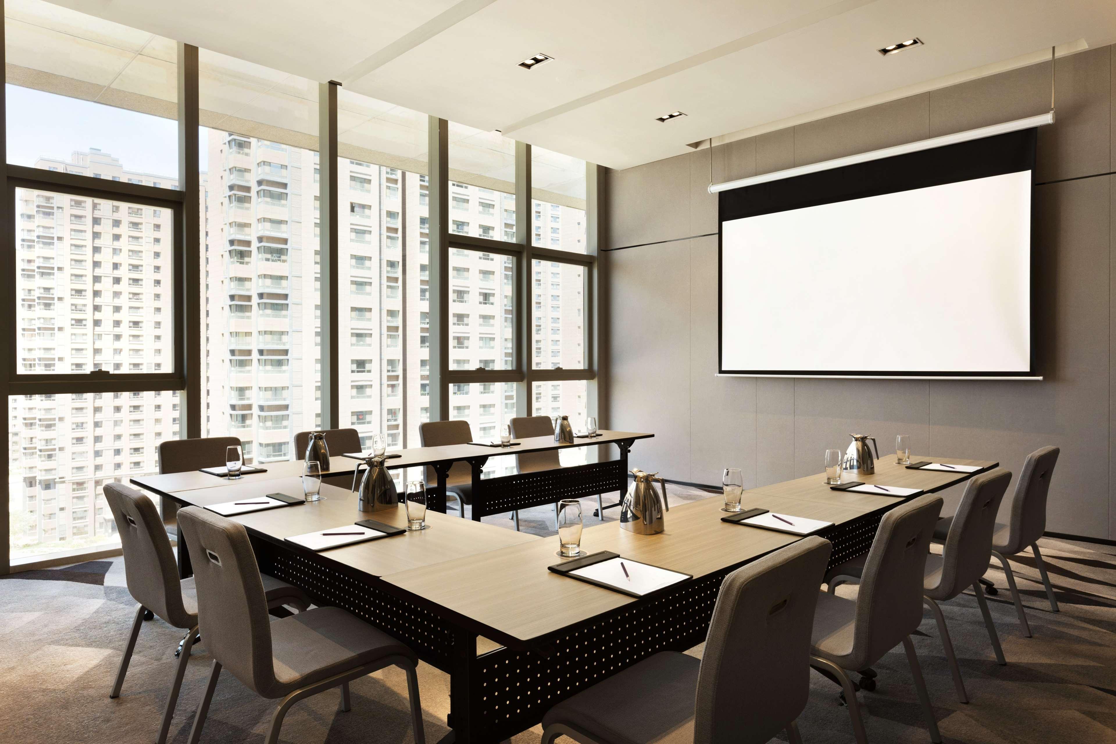 Hyatt House Yinchuan Yuecaicheng Hotel Ngoại thất bức ảnh